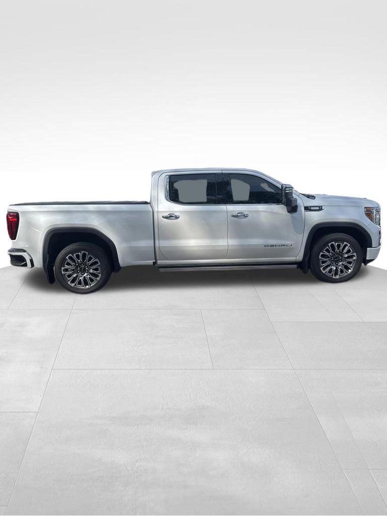 Used 2021 White GMC Denali image 8