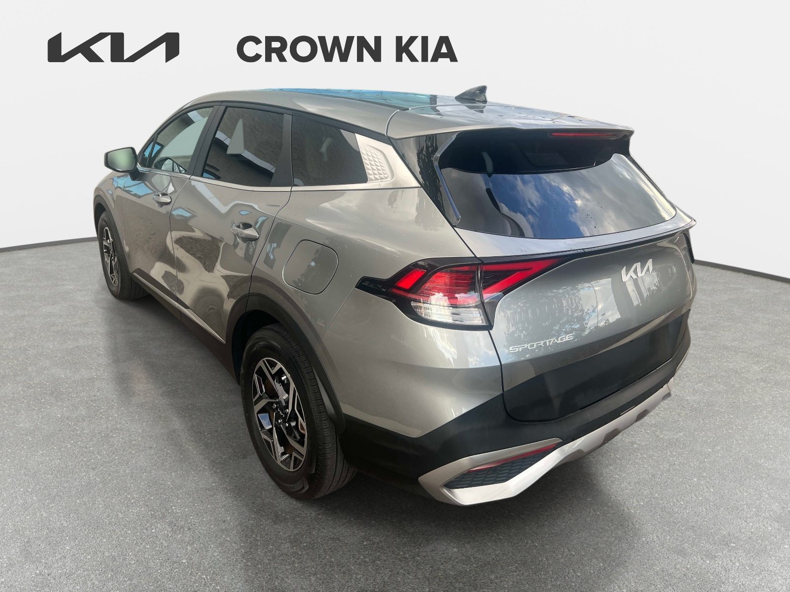 Used 2024 Steel Gray Kia LX image 7
