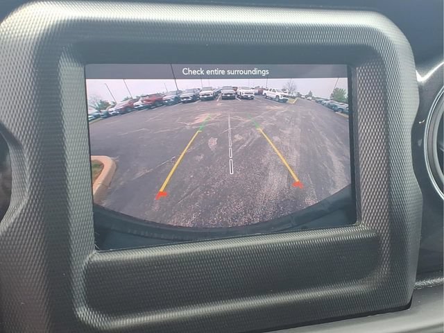 Used 2022  Jeep Unlimited Sport Altitude image 7