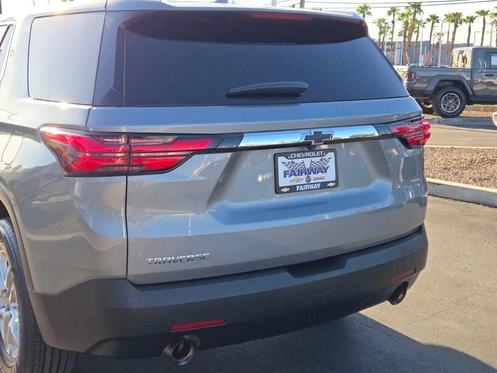 Used 2023 STERLING GRAY METALLIC Chevrolet LS image 5