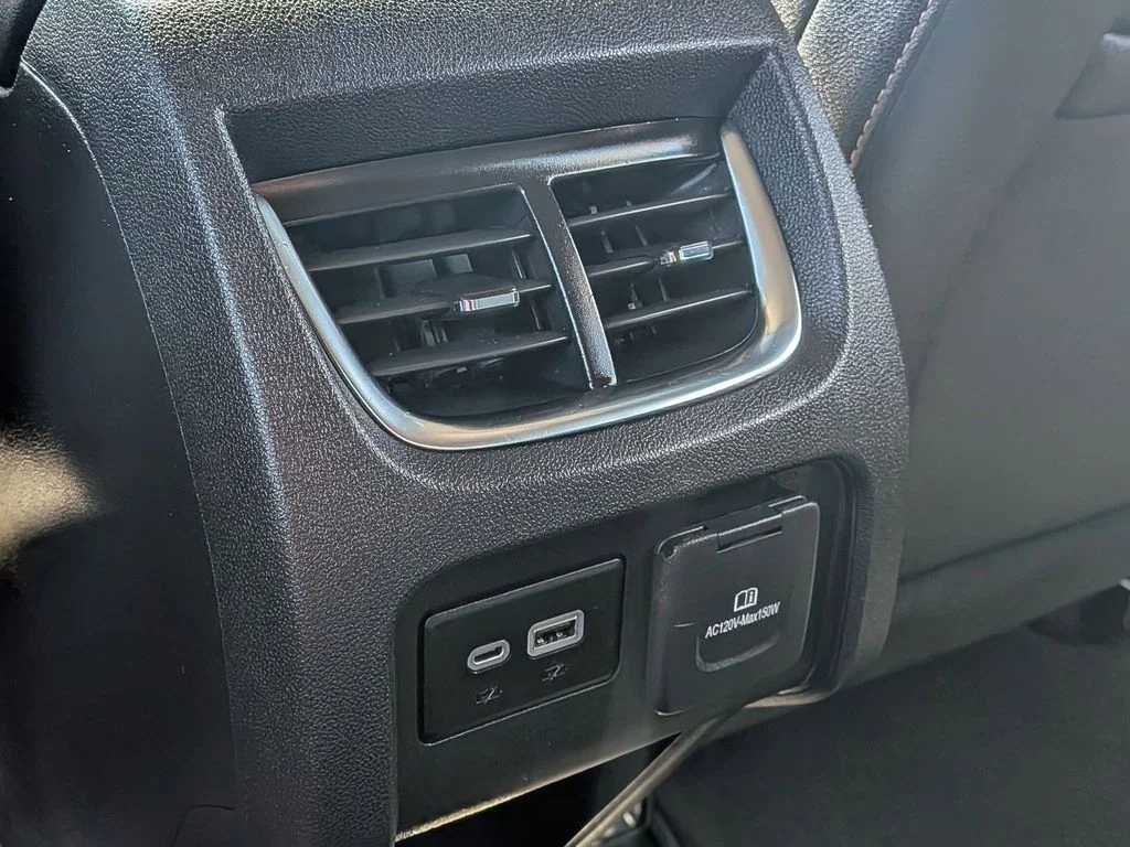 Used 2022 Iron Gray Metallic Chevrolet Premier image 20