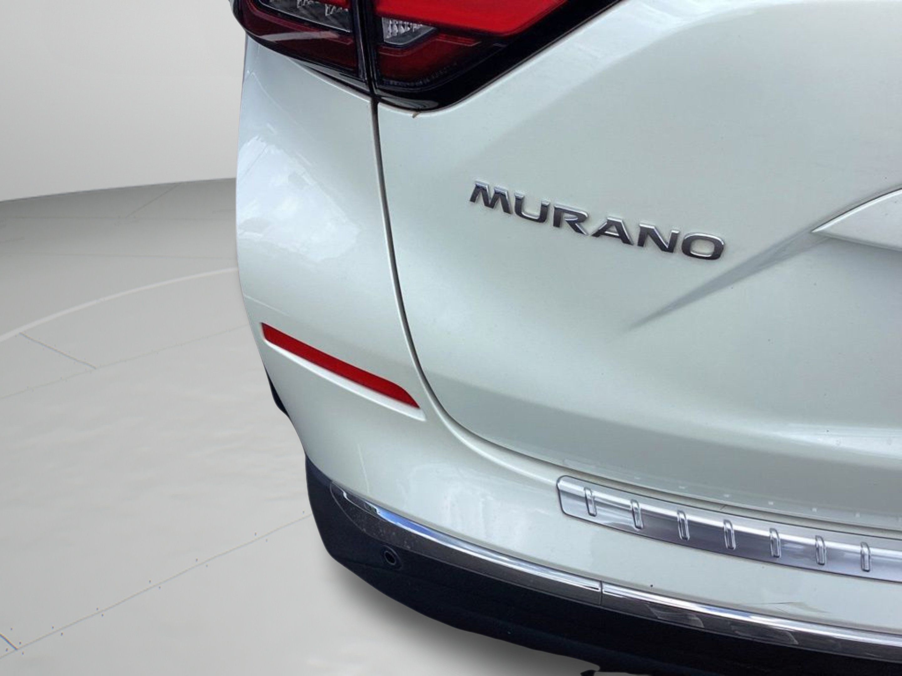 Used 2024 White Nissan SL image 26