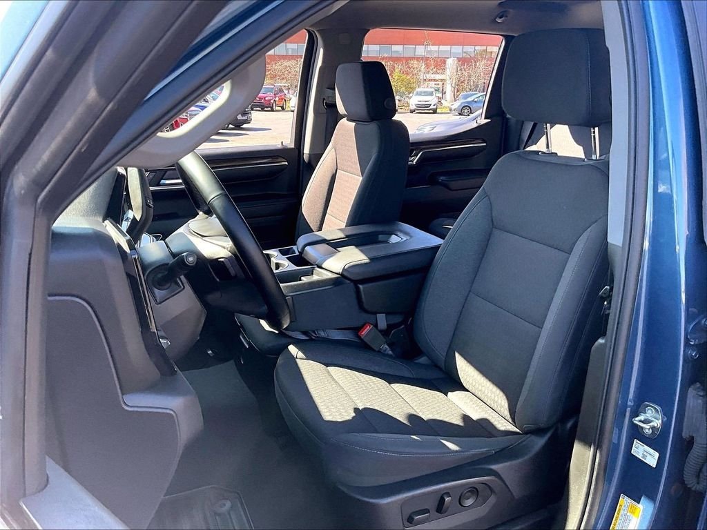 Used 2024 Blue Chevrolet LT image 10