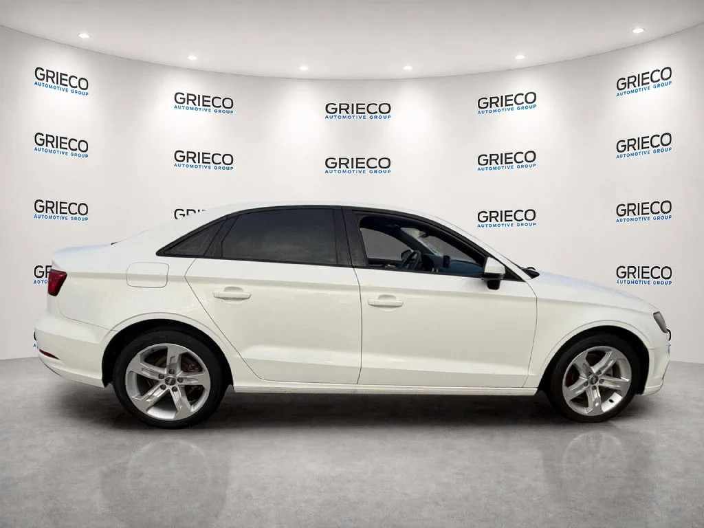 Used 2017 White Audi 2.0T Premium image 7