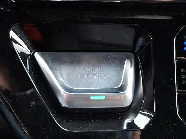 Used 2024 Red GMC AT4 image 25