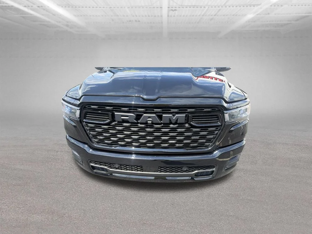 Certified Used 2025 Diamond Black Ram Big Horn/Lone Star image 16