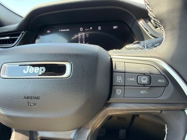 New 2026 Baltic Gray Metallic Clear-Coat Exterior Paint Jeep Altitude image 22