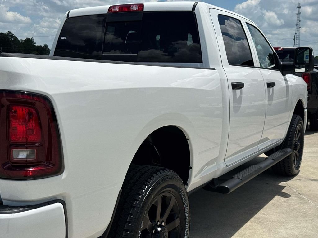 New 2026 Bright White Clear-Coat Exterior Paint RAM Black Express image 18