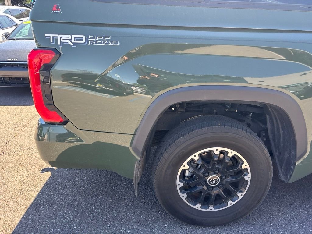 Used 2022 Green Toyota SR5 image 17