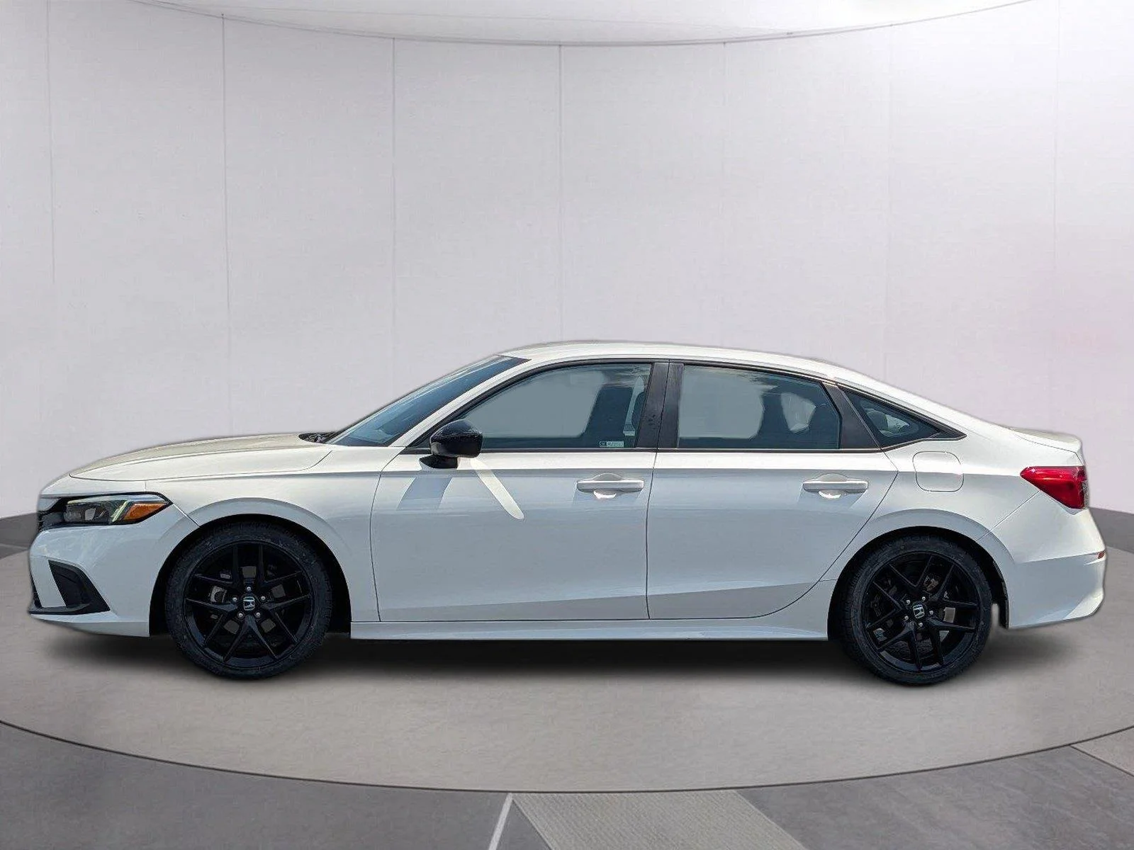 Used 2023 Platinum White Pearl Honda Sport image 2