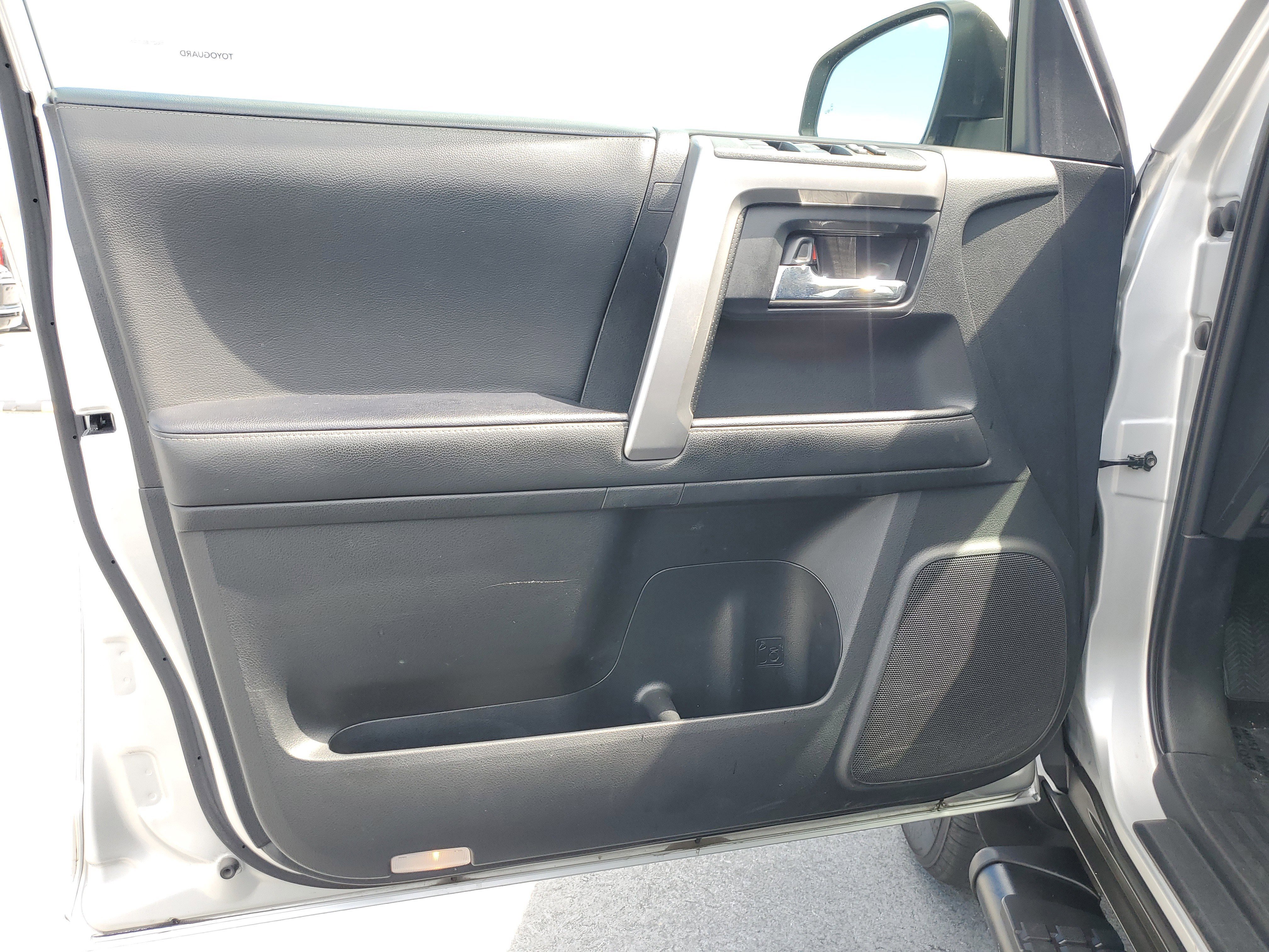 Used 2023 Classic Silver Metallic Toyota SR5 image 21