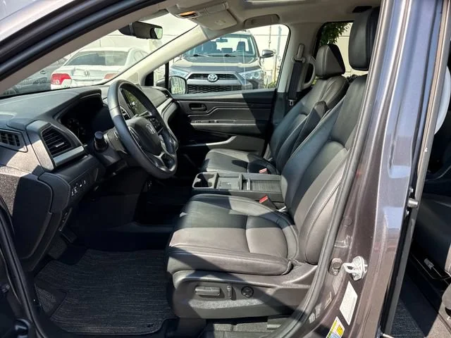 2025 Honda Odyssey EX-L - Photo 15
