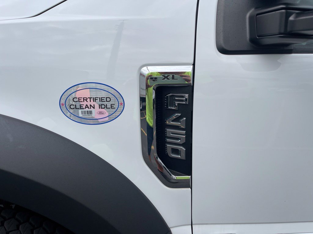 Used 2021 White Ford XL image 8
