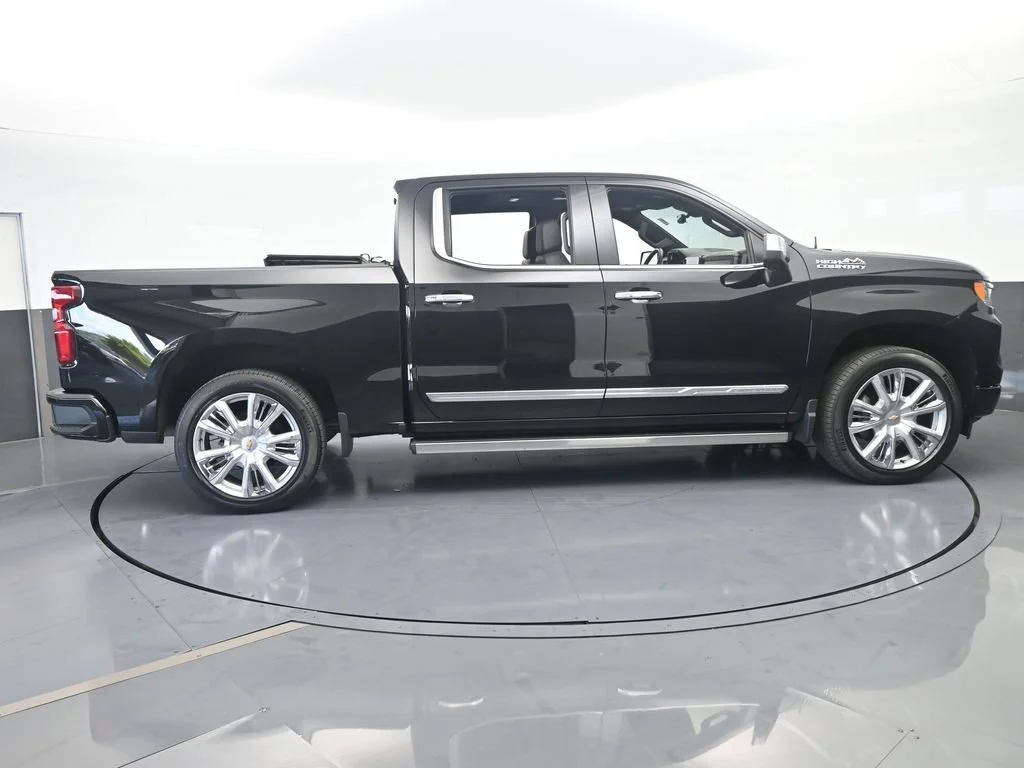 2023 Chevrolet Silverado 1500 High Country - Photo 7