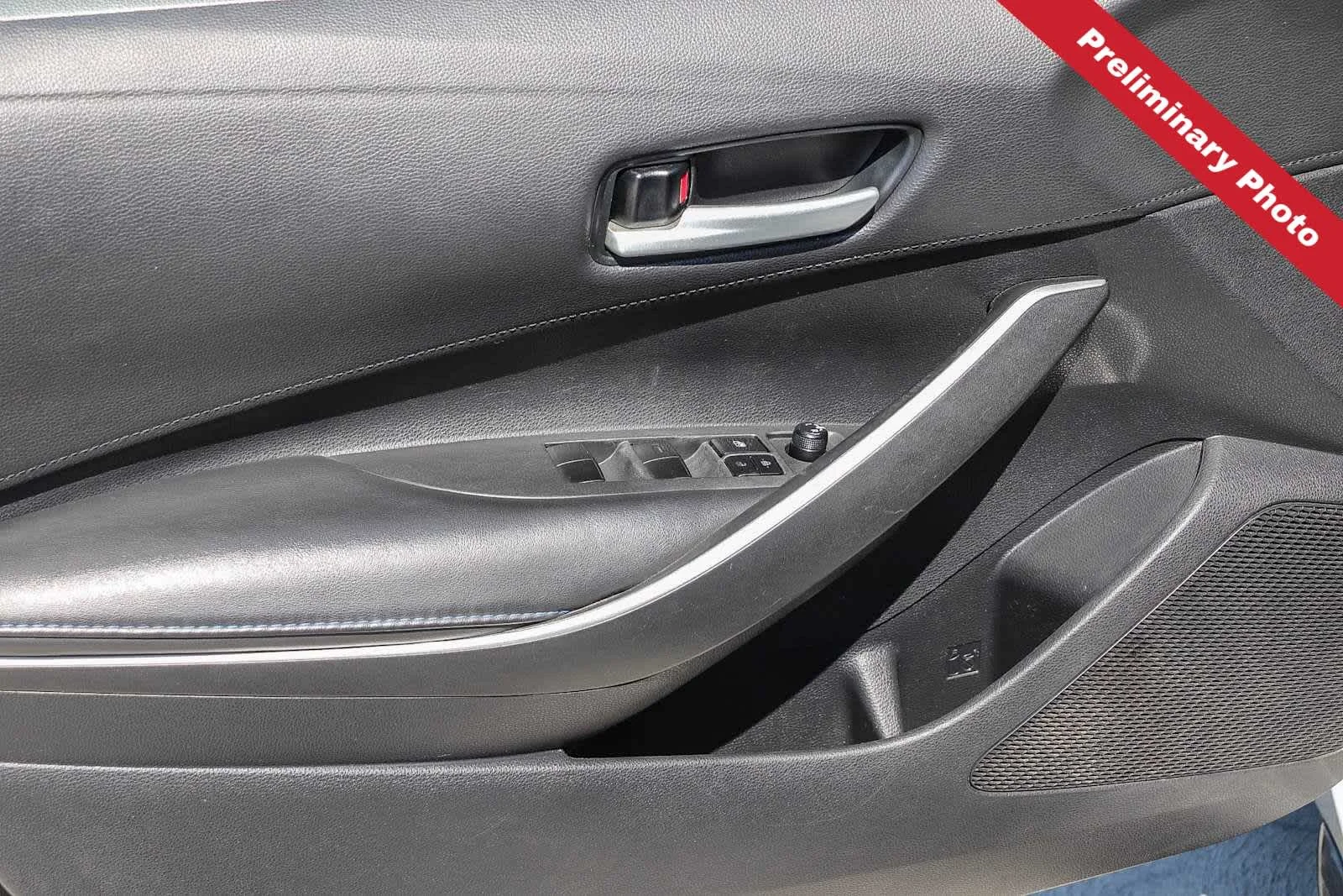 Used 2020 Classic Silver Metallic Toyota SE image 16