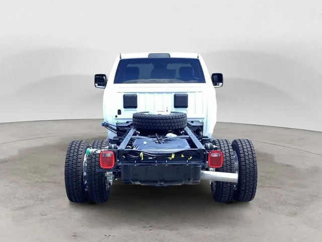 New 2026 Bright White Clearcoat Ram TRADESMAN CHASSIS REGULAR CAB 4X4 60