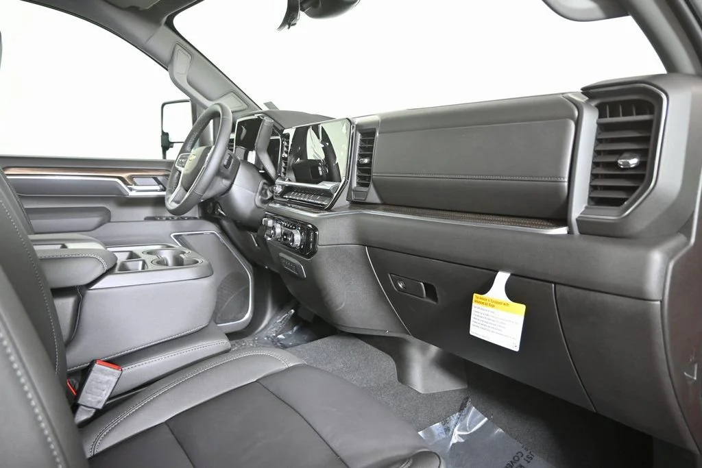 2026 Chevrolet Silverado 3500 HD LT - Photo 15
