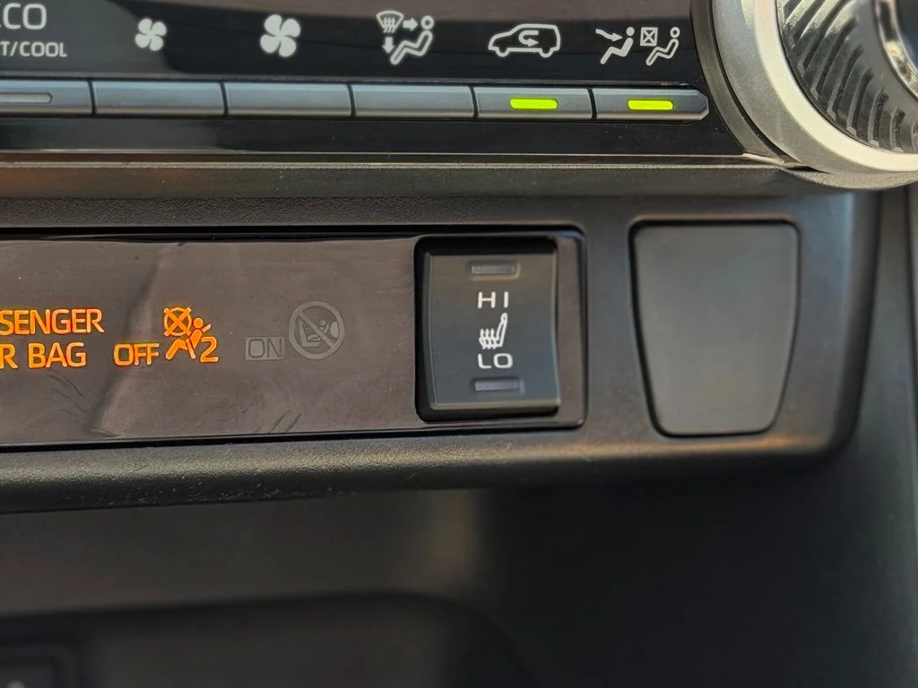 Used 2019 Gray Toyota XLE image 18