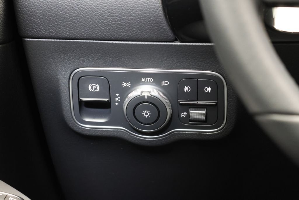 Certified Used 2026 Night Black Mercedes-Benz GLA 250 image 18
