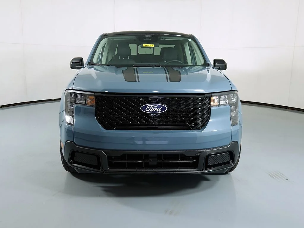 New 2026 Azure Gray Metallic Tri-Coat Ford XLT image 3