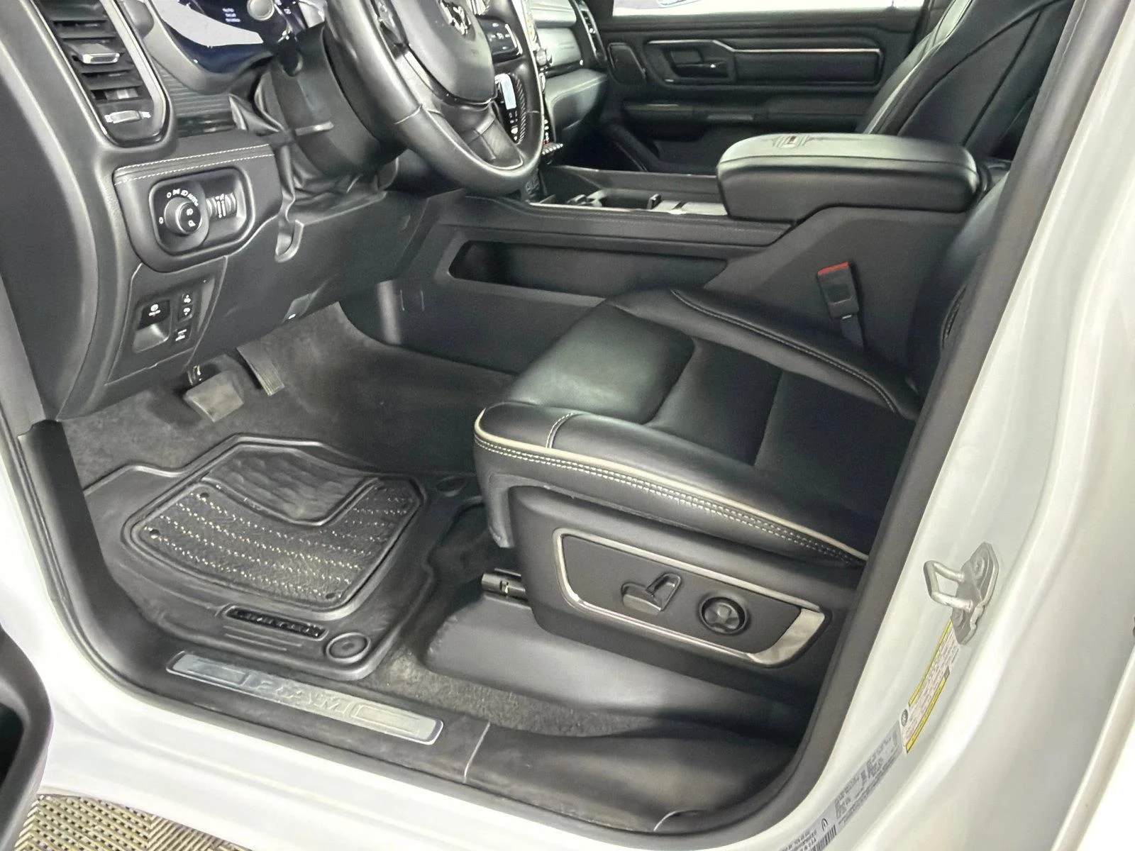 Used 2023 White Ram Limited image 10