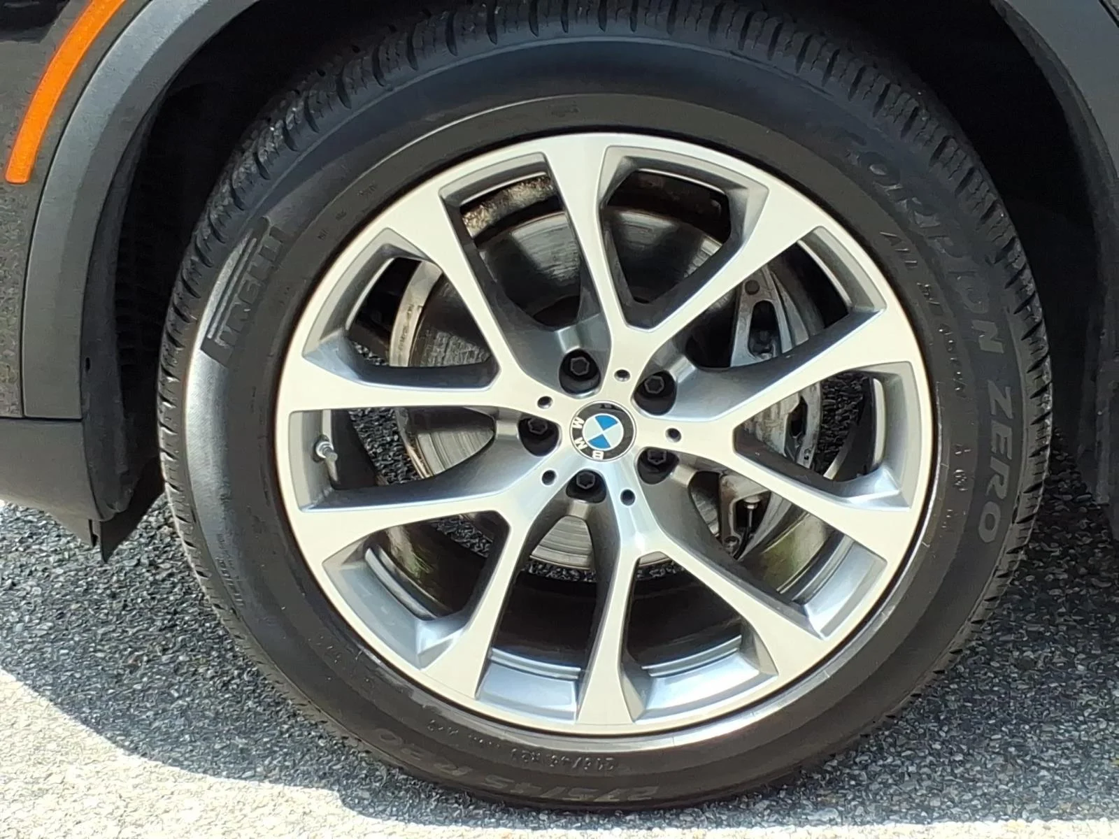 Used 2026  BMW sDrive40i image 4
