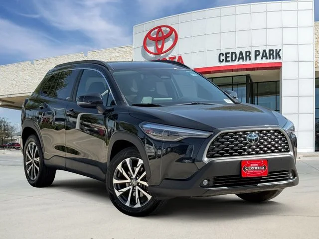2025 Toyota Corolla Cross XLE