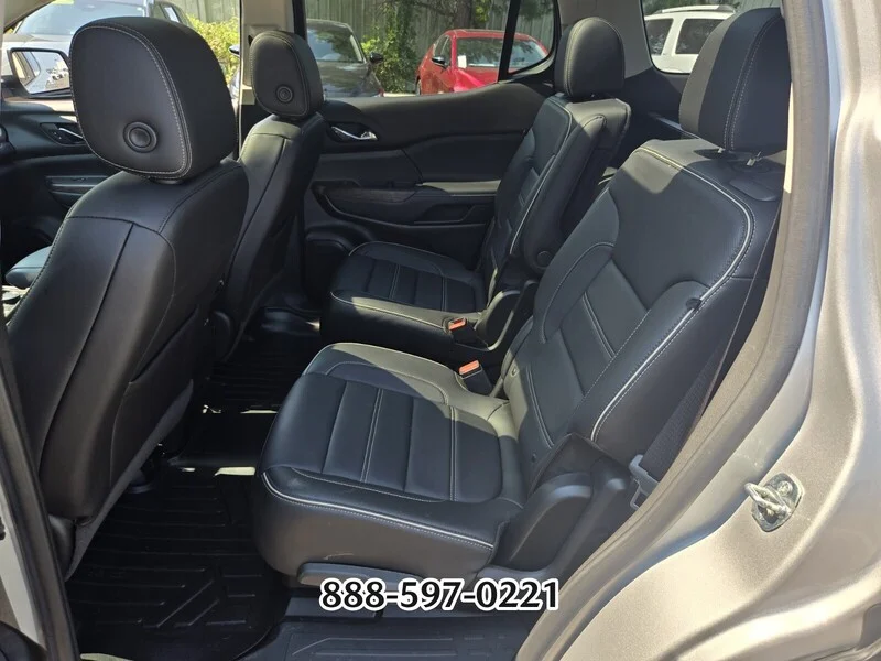 Used 2020 Quicksilver Metallic GMC Denali image 12