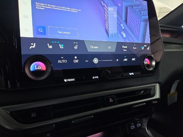 New 2026 Eminent White Pearl Lexus PREMIUM PLUS image 19