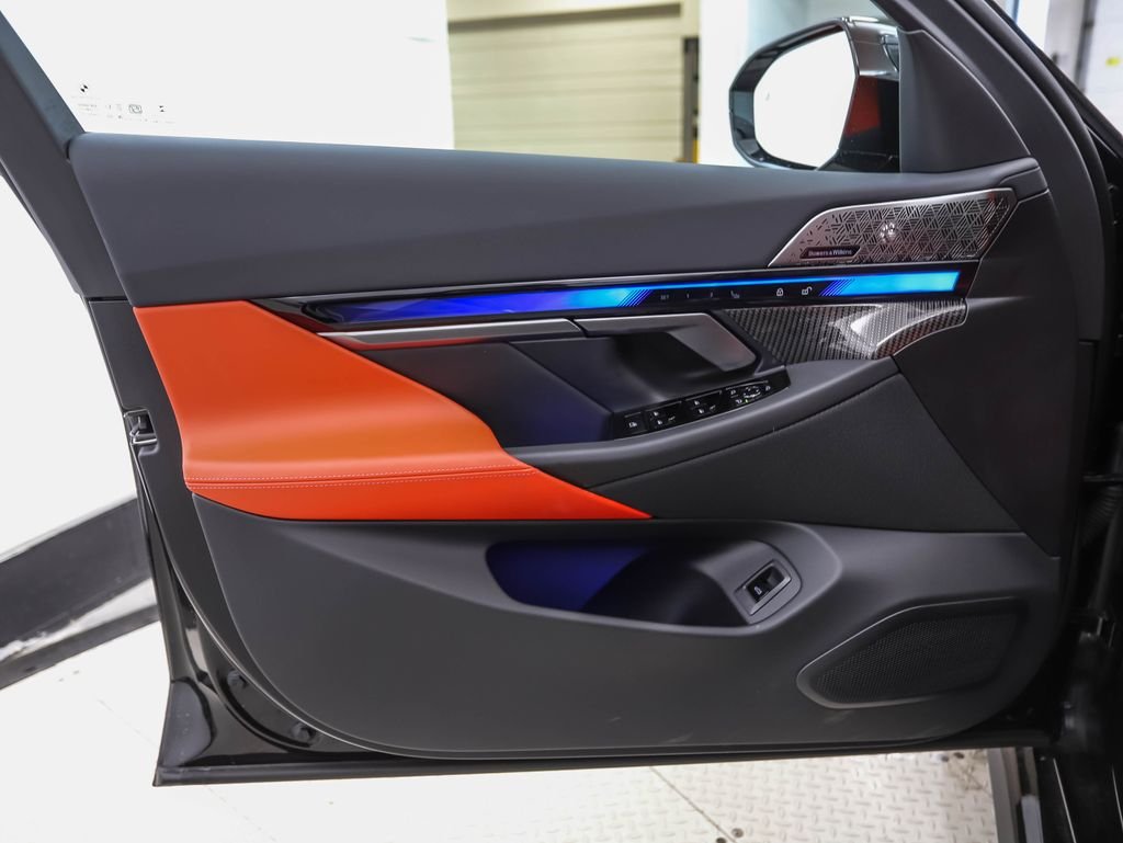 New 2026 Black Sapphire Metallic BMW Base image 10