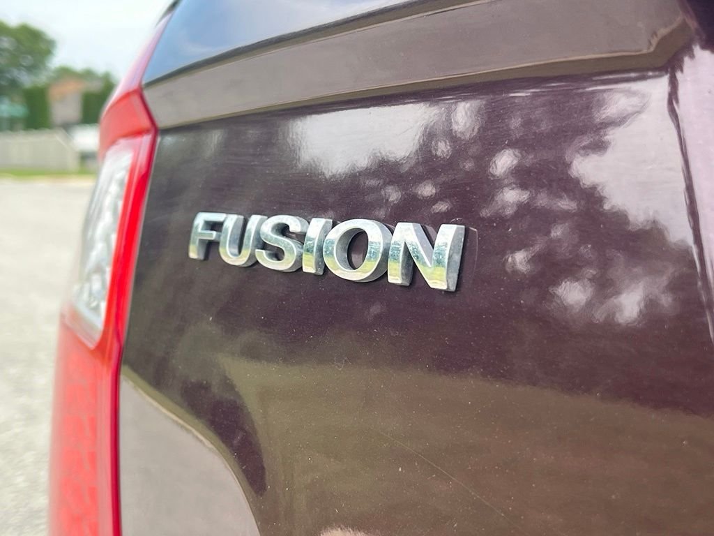Used 2012 Red Ford SEL image 15