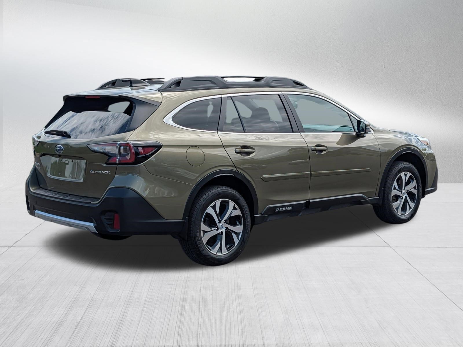 Used 2021 Autumn Green Metallic Subaru Limited image 7
