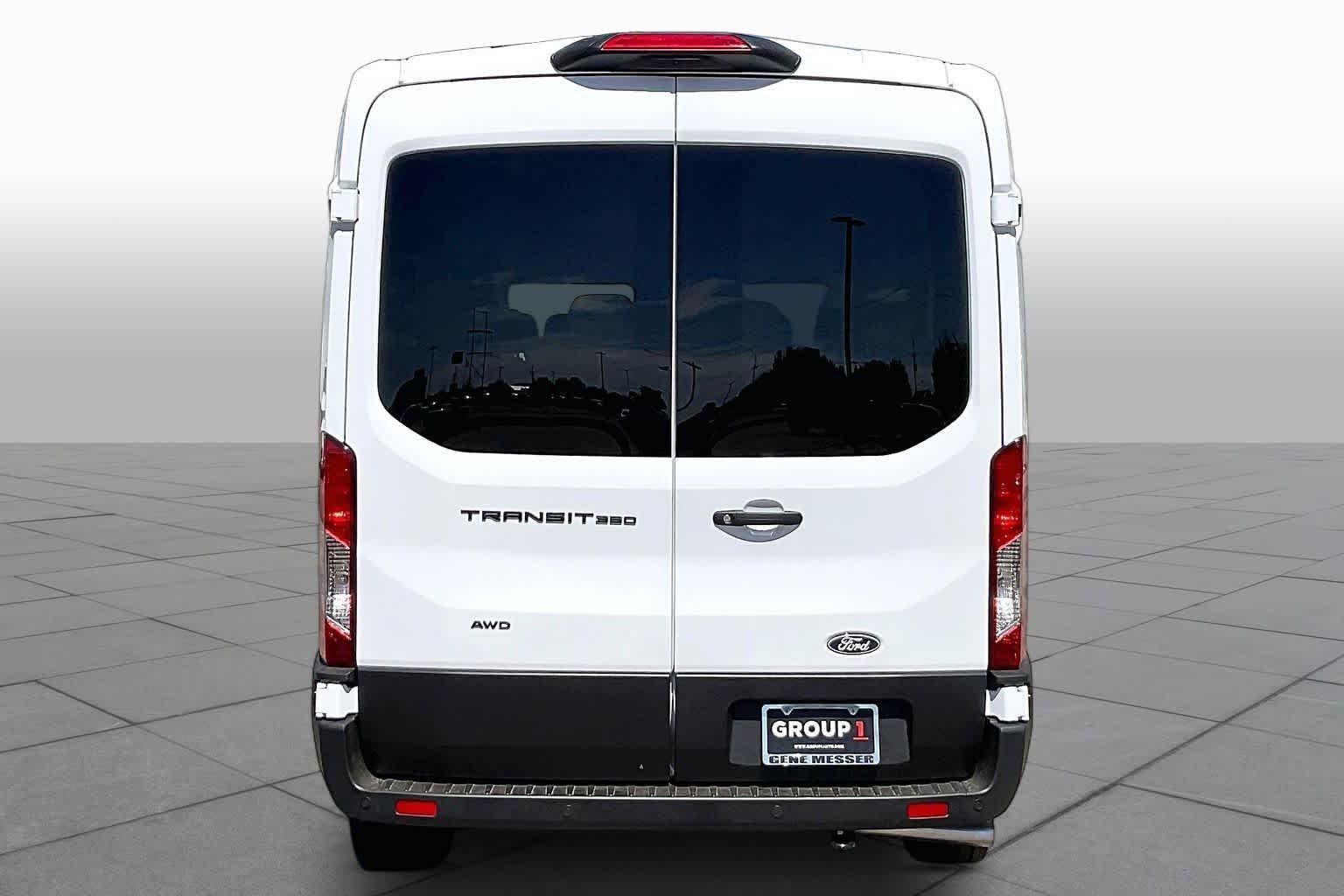 New 2026 Oxford White Ford Passenger Van XL image 4