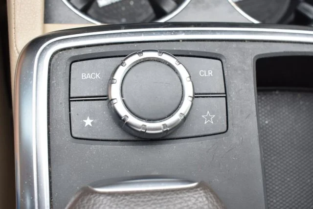 Used 2012 White Mercedes-Benz ML 350 image 34