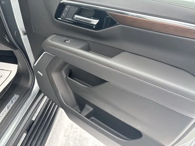 New 2026 Sterling Gray Metallic Chevrolet High Country image 13