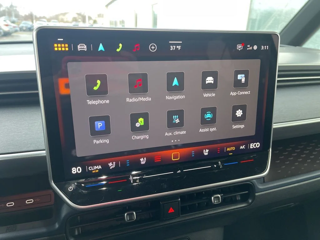 New 2025 Deep Black Pearl Volkswagen Pro image 8