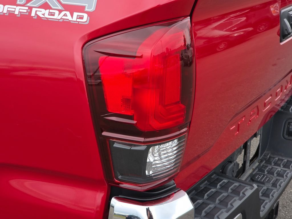 Used 2018 Red Toyota TRD Off-Road image 16