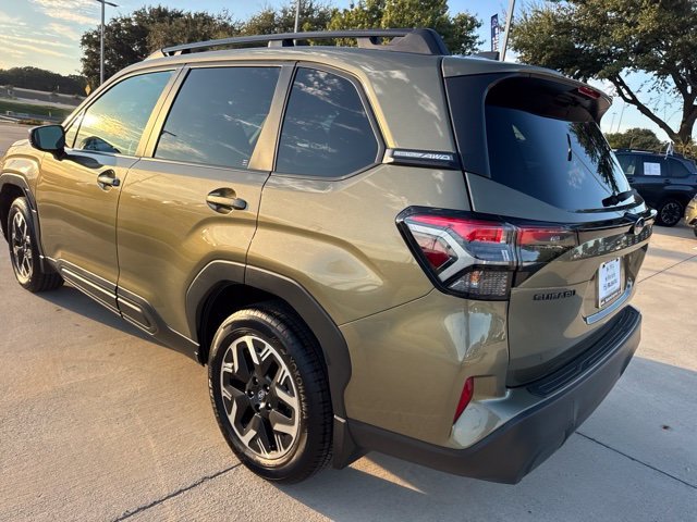 Used 2026 Green Metallic Subaru Premium image 5