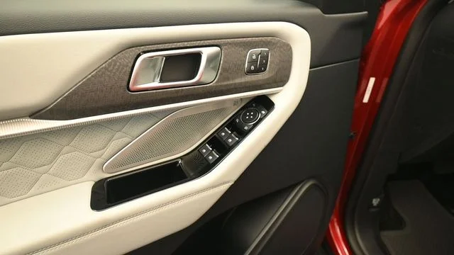 New 2026 Rapid Red Metallic Tinted Clearcoat Ford Platinum™ image 14