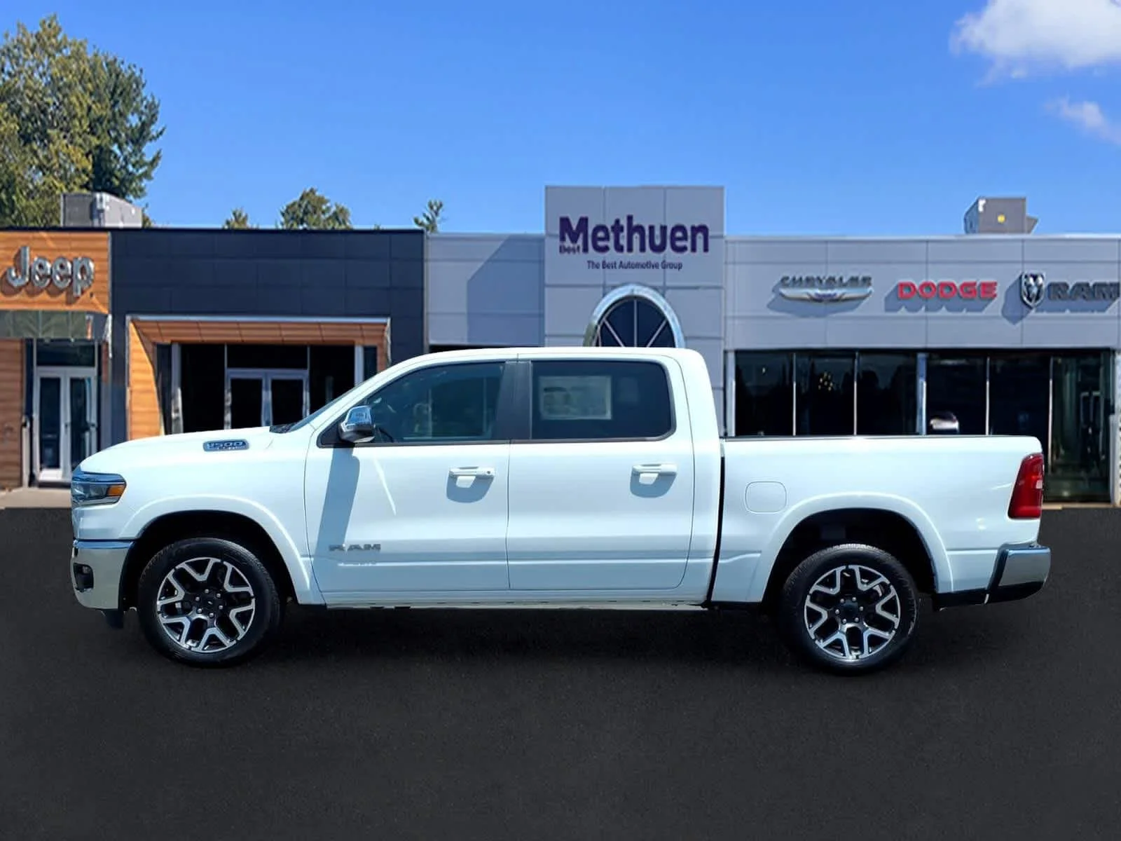 Used 2025 Bright White Clearcoat Ram Laramie image 9