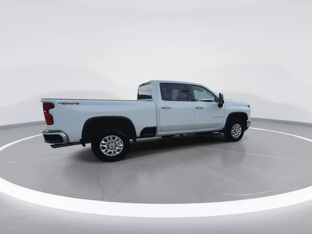 Used 2026 White Chevrolet LTZ image 11