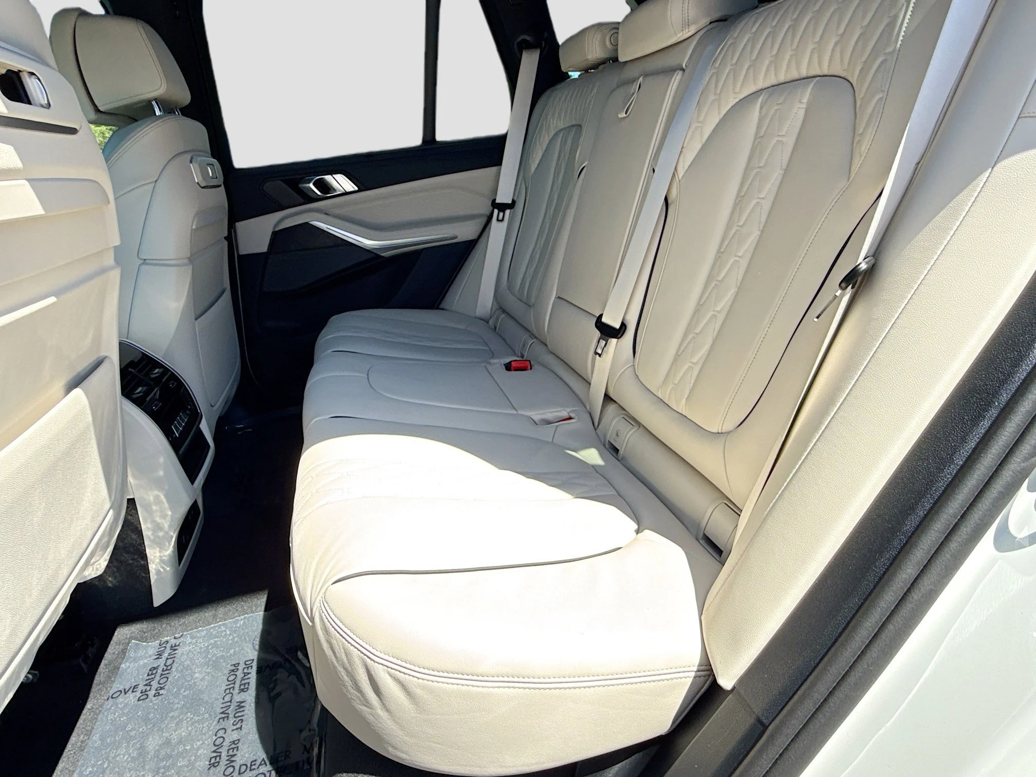 New 2026 Alpine White BMW xDrive50e image 21