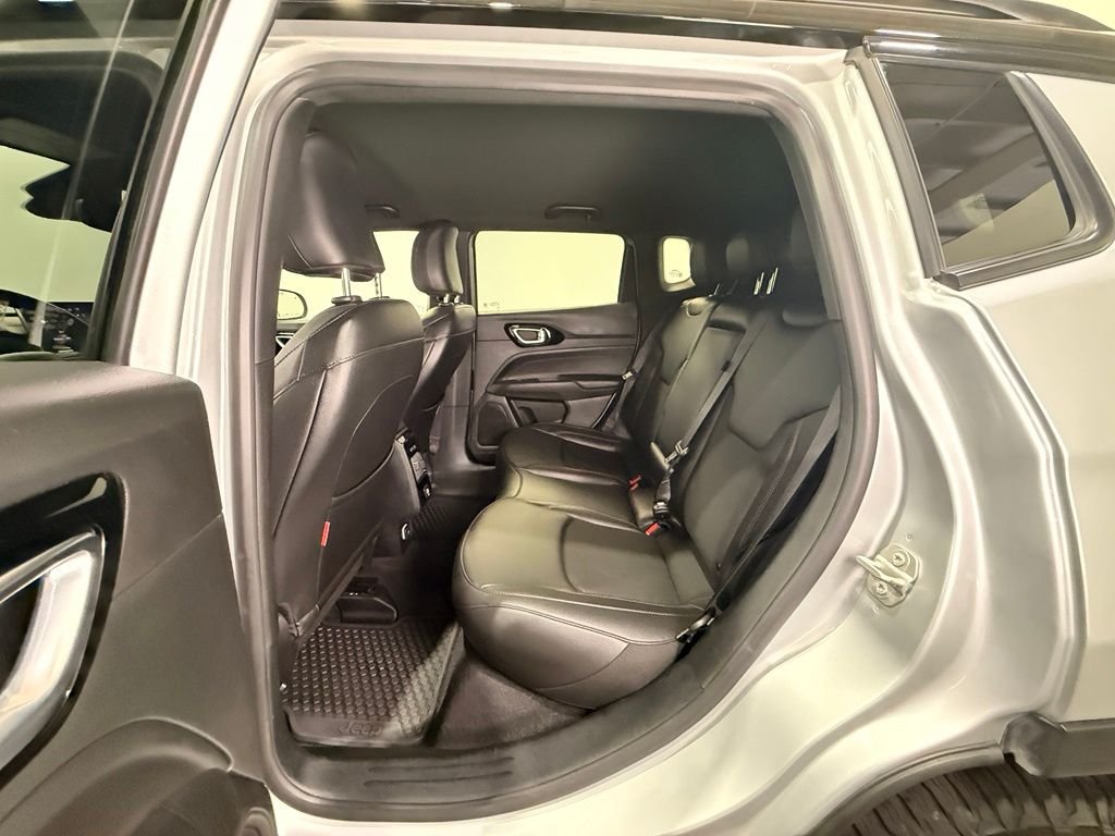 Used 2024 Silver Jeep Trailhawk image 18