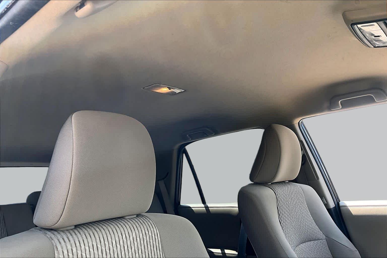 Used 2019 Nautical Blue Metallic Toyota SR5 image 13