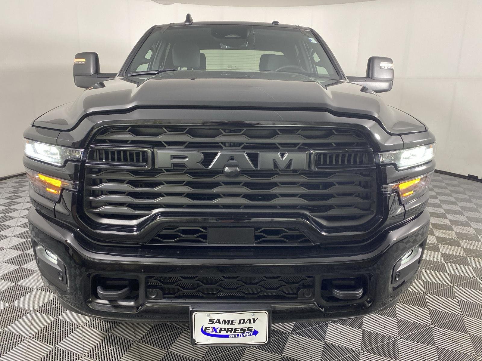 Used 2025 Diamond Black Crystal Pearlcoat Ram Big Horn image 8