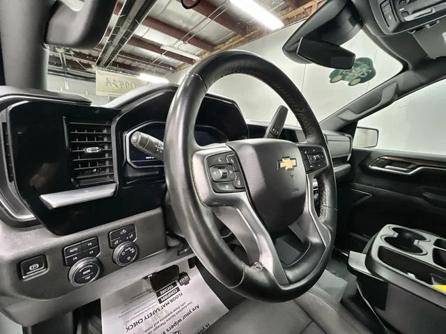 Used 2023 Gray Chevrolet LT image 10