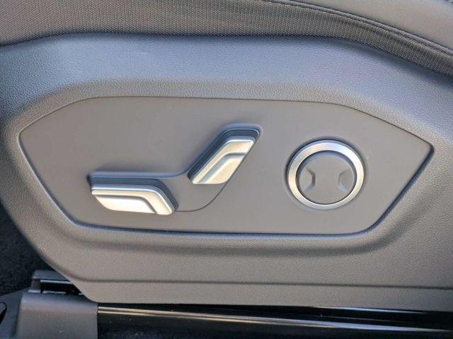 New 2027 Blue Hyundai SEL FWD image 21