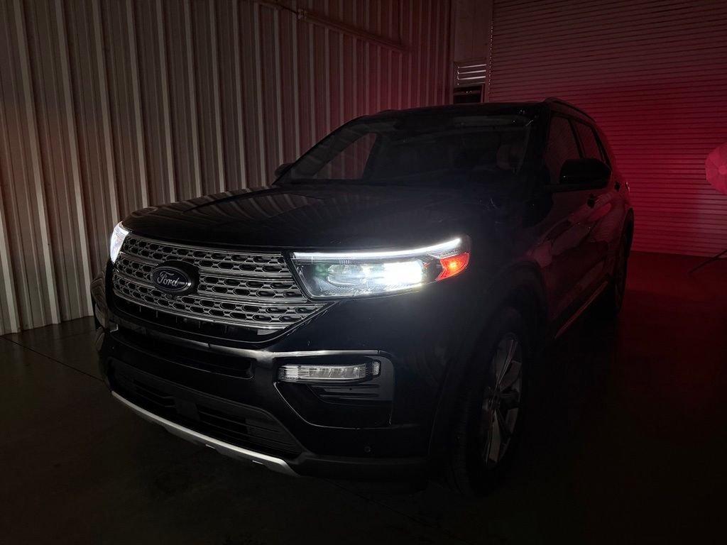 Used 2022 Black Ford Limited image 8