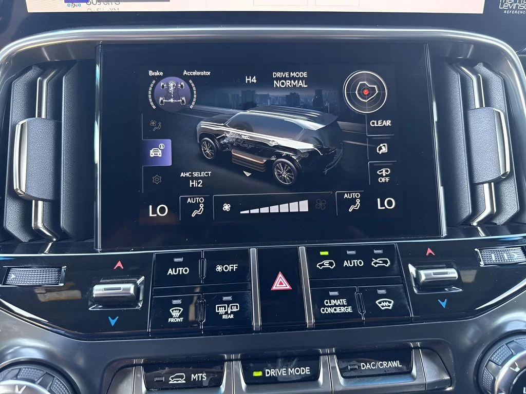 2023 Lexus LX F-Sport - Photo 20