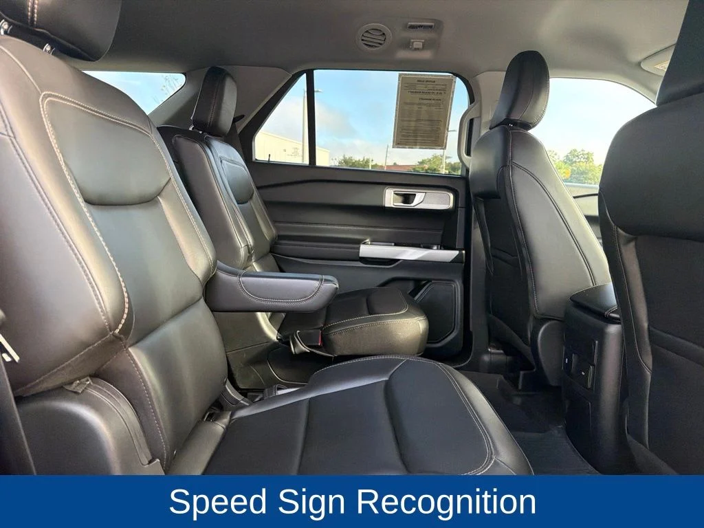 Used 2024 Gray Metallic Ford XLT image 17